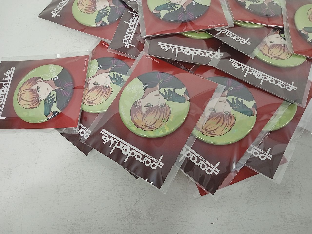 Paradox Live パラライ BIG缶バッジ 4th anniversary 燕 東夏 APMZ