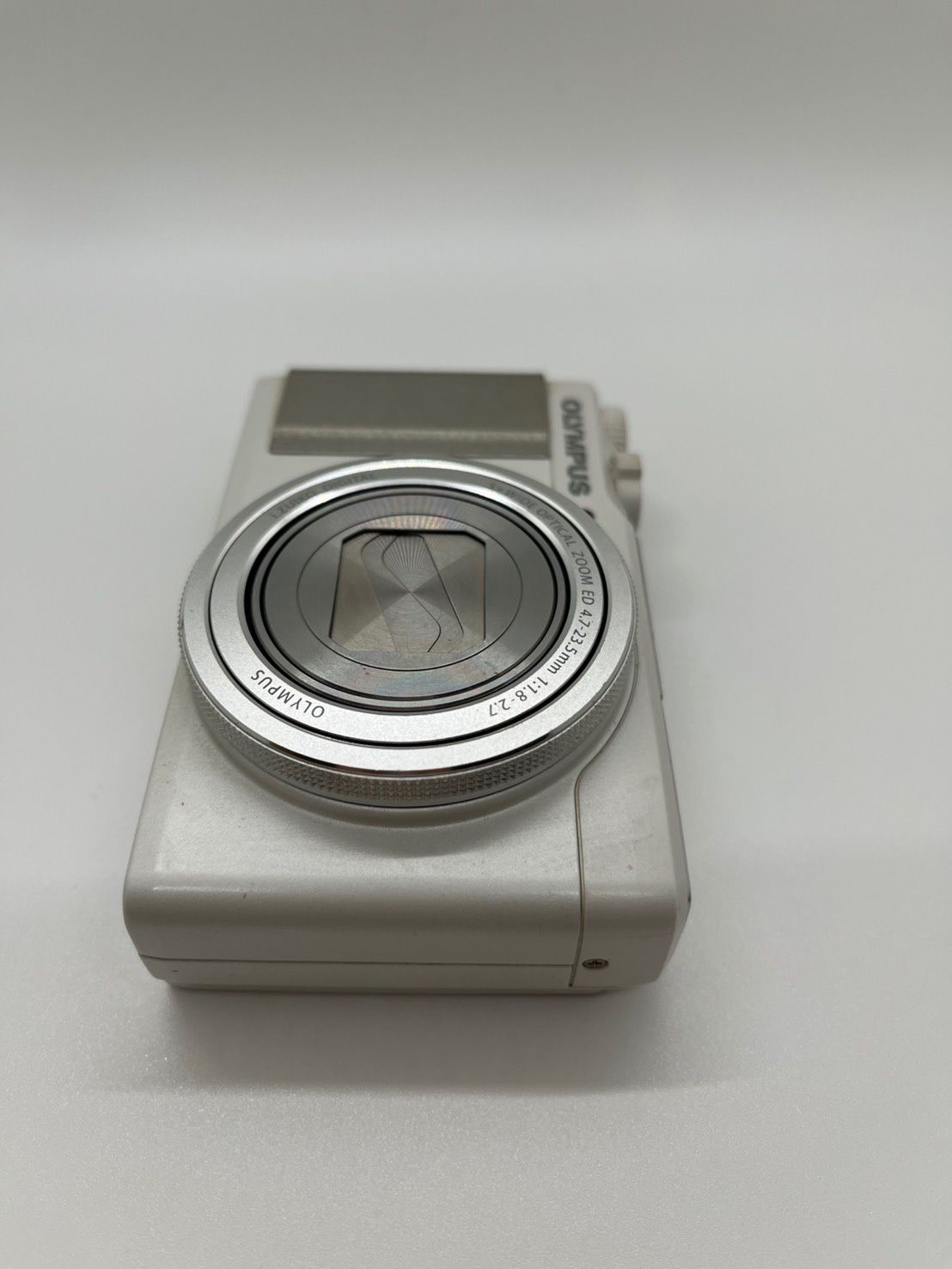 カメラ 0166 OLYMPUS STYLUS XZ-10 ホワイト デジカメ ジャンク品【ネ】
