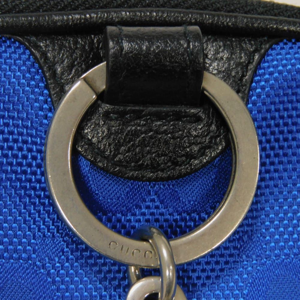 GUCCI グッチ オフ ザ グリッド ミニ ポーチ ロゴ 箔押し エンボス GUCCI グッチ オフ ザ グリッド ミニ ポーチ ロゴ 箔押し エンボス