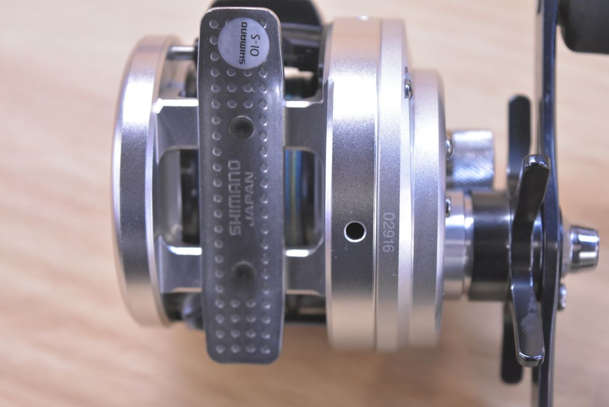 シマノ 12 オシア カルカッタ 200PG 右 SHIMANO OCEA CALCUTTA ベイト