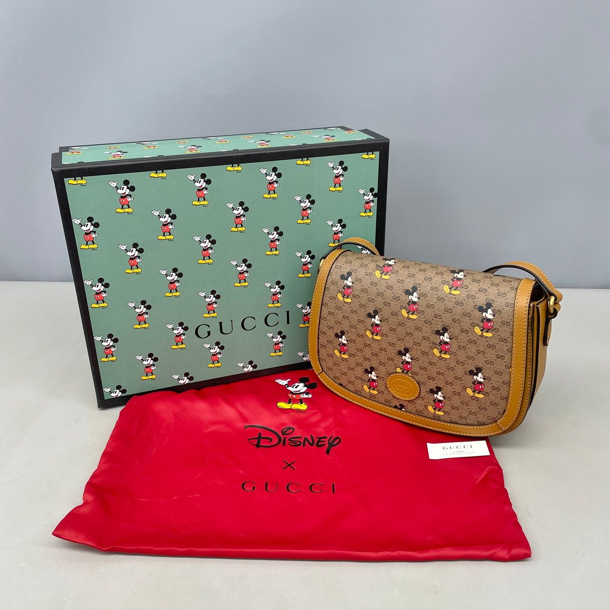 GUCCIミッキーマウスショルダーバッグ ショルダーバッグ gucci ディズニー GUCCI グッチ ディズニーコラボ