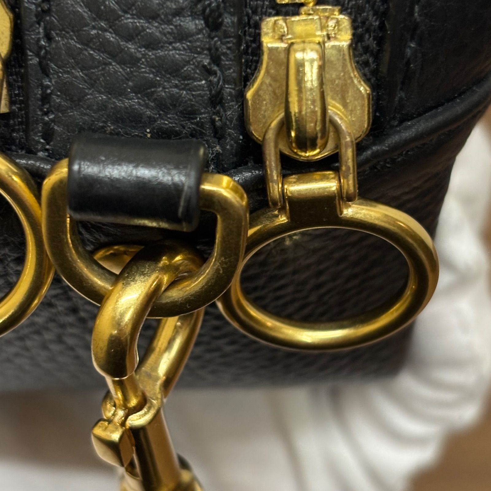b) トリーバーチ Tory Burch ミニショルダーバッグ カメラバッグ 