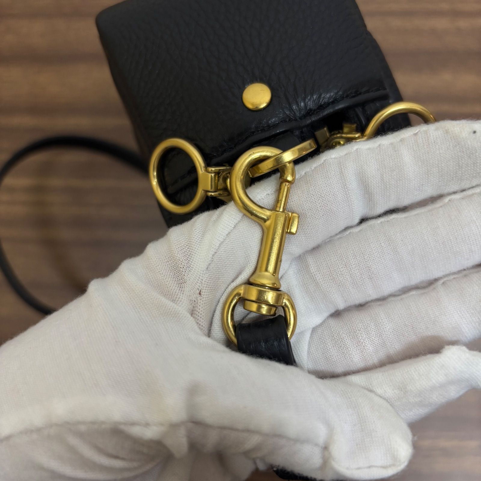 b) トリーバーチ Tory Burch ミニショルダーバッグ カメラバッグ 