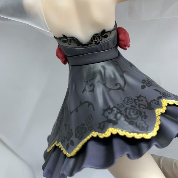 中古】【特典付】フリュー 1/7 めぐみん 漆黒の薔薇ドレスver. この