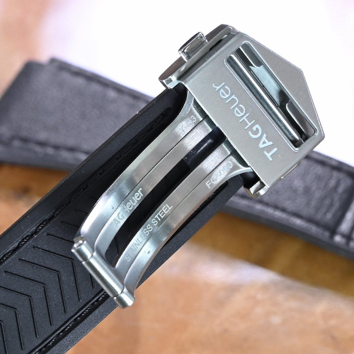 TAG Heuer タグホイヤー 純正 レザーベルト Dバックル付き TAG Heuer タグホイヤー 純正 レザーベルト Dバックル付き タグ