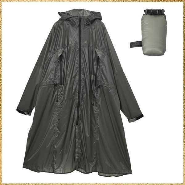 ☆彡送料無料でお届け☆彡 [キウ] エアライトレインポンチョ Air-Light RAIN PONCHO 防水 撥水 はっ水 耐水 軽量 雨対策 台風 梅雨 レインコート スリーブポンチョ 雨具 雨ガッパ 雨合羽 袖付き 収納袋 ポケット おしゃれ 通勤 通学