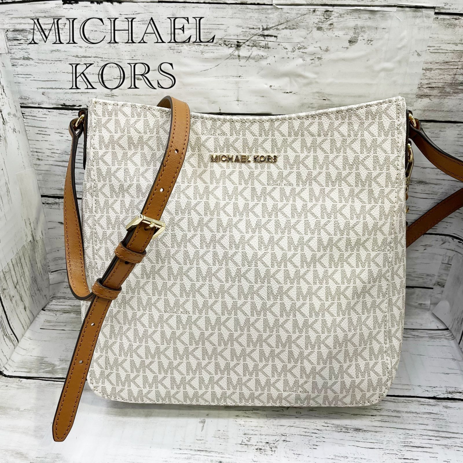 Michael Kors ホワイト ショルダーバッグ MICHAEL KORS(マイケルコース 
