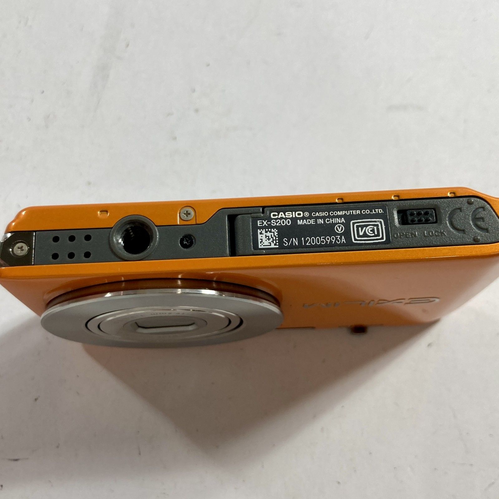 ☆ CASIO カシオ EXILIM EX-S200 コンパクトデジタルカメラ オレンジ 