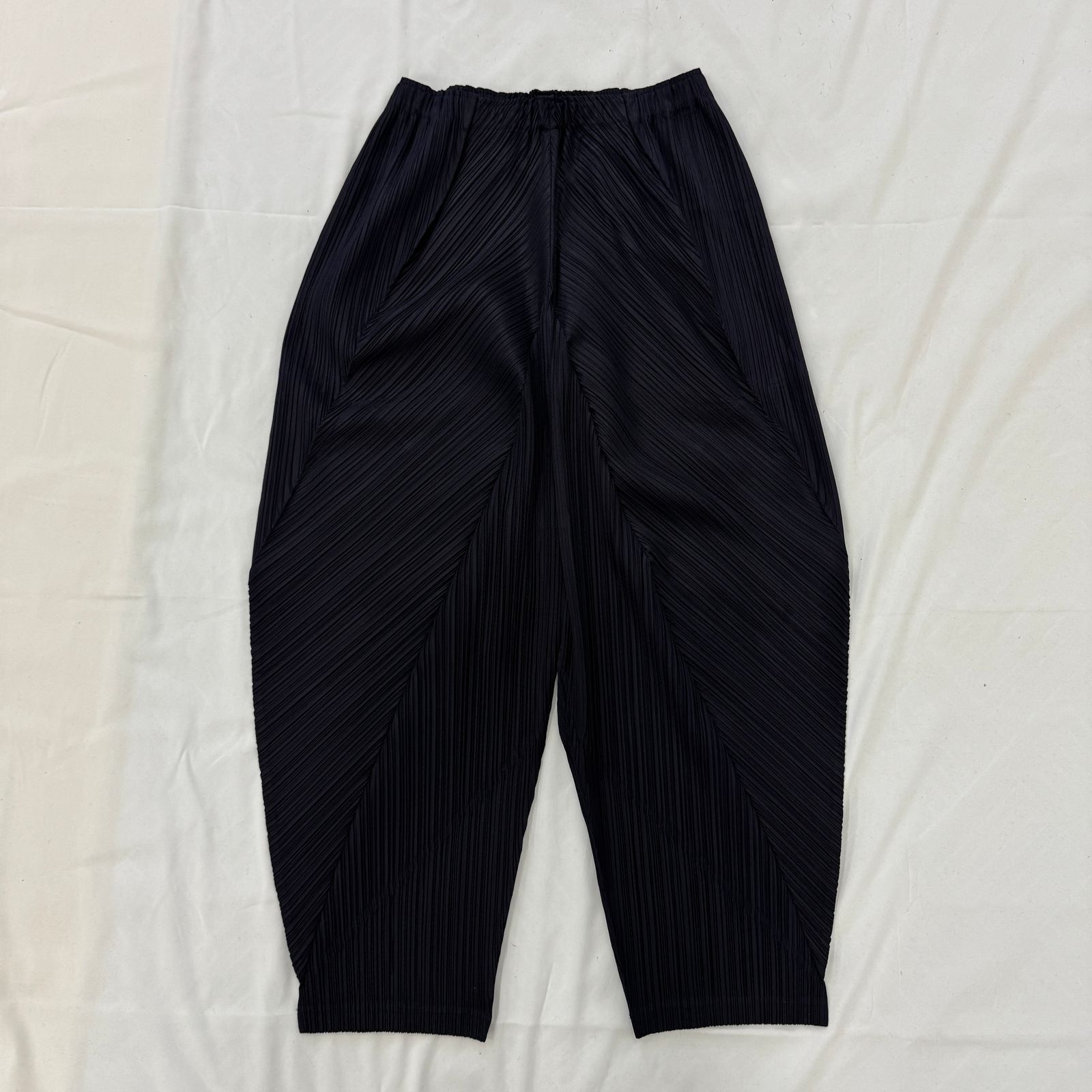 美品 ISSEY MIYAKE PLEATS PLEASE プリーツプリーズ ロングパン 変形 