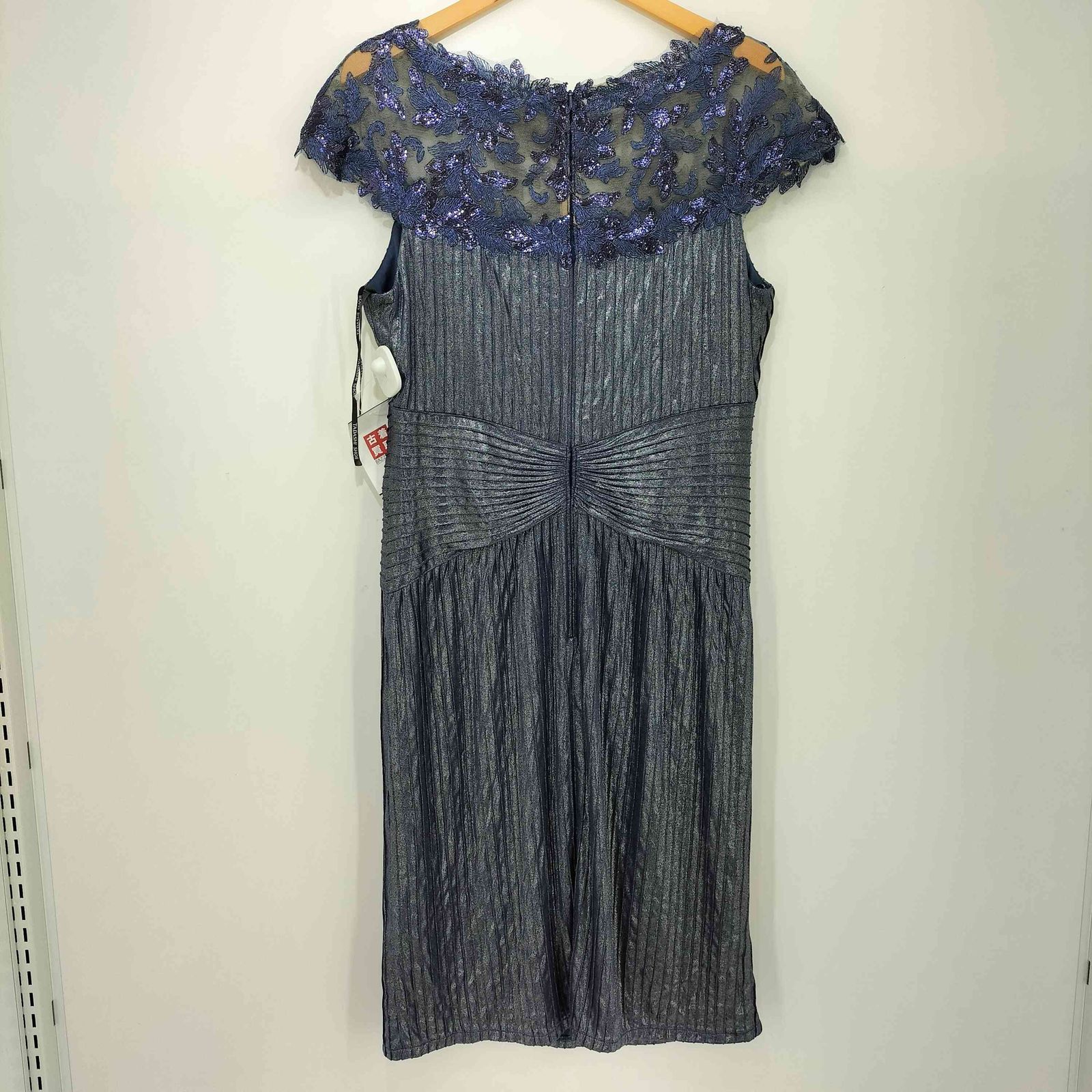 【TADASHI SHOJI】スパンコール 刺繍 ノースリーブドレス ワンピース タダシショウジ TADASHI SHOJI スパンコール刺繍デザイン ノースリーブ