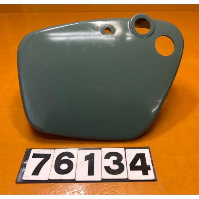 76134 新品？ HONDA ホンダ スーパーカブ サイドカバー 左 C50 C70 行灯 カブ あんどん
