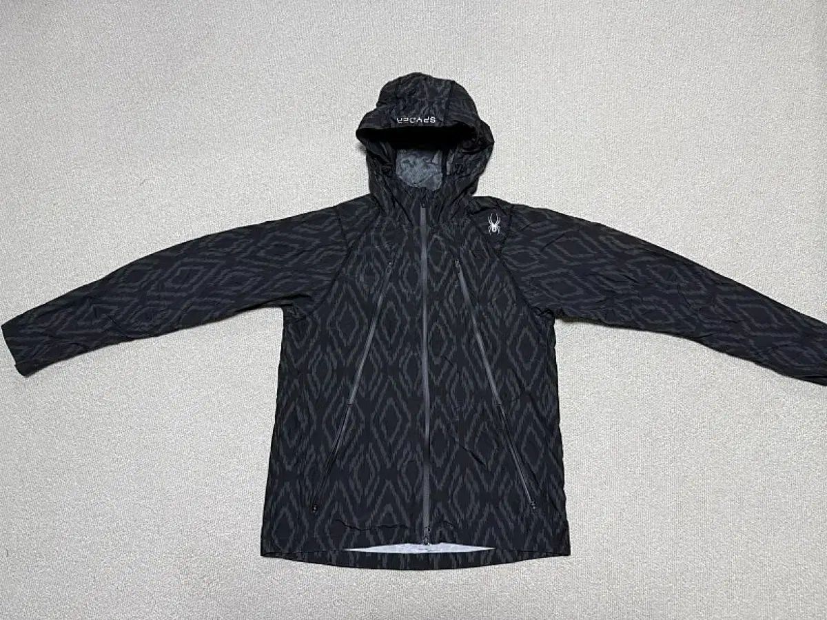 ウィンタースポーツ 美品⭐︎ONEILL 子ども用スノーボードウェア上下