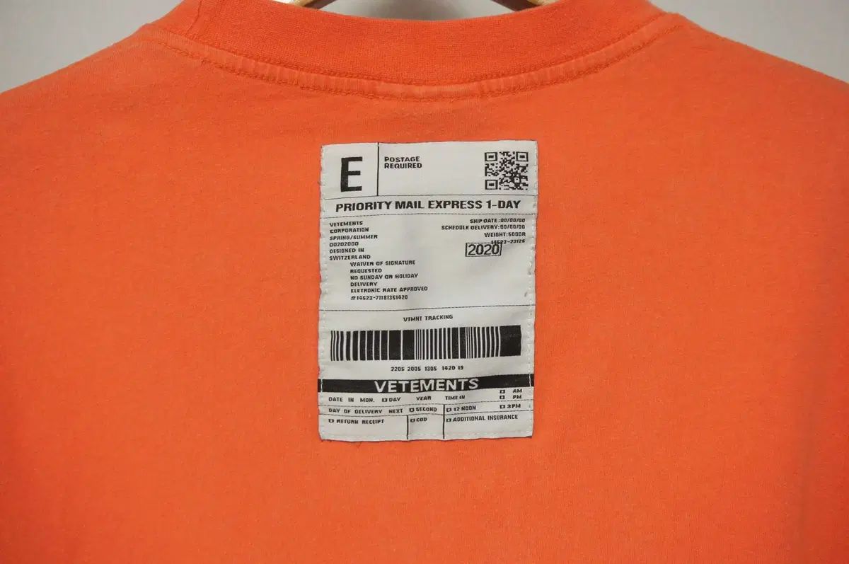 VETEMENTS ヴェトモン オレンジ 半袖 Tシャツ メンズ105