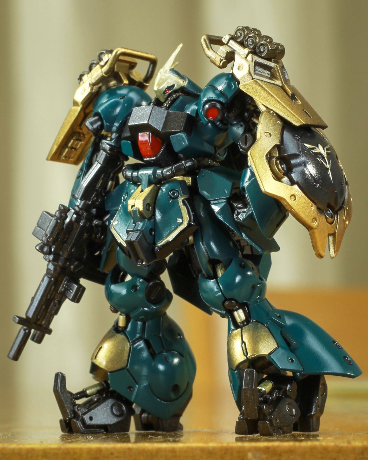 ガンダム アーティファクト ヤクト・ドーガ（ギュネイ機）塗装完成品