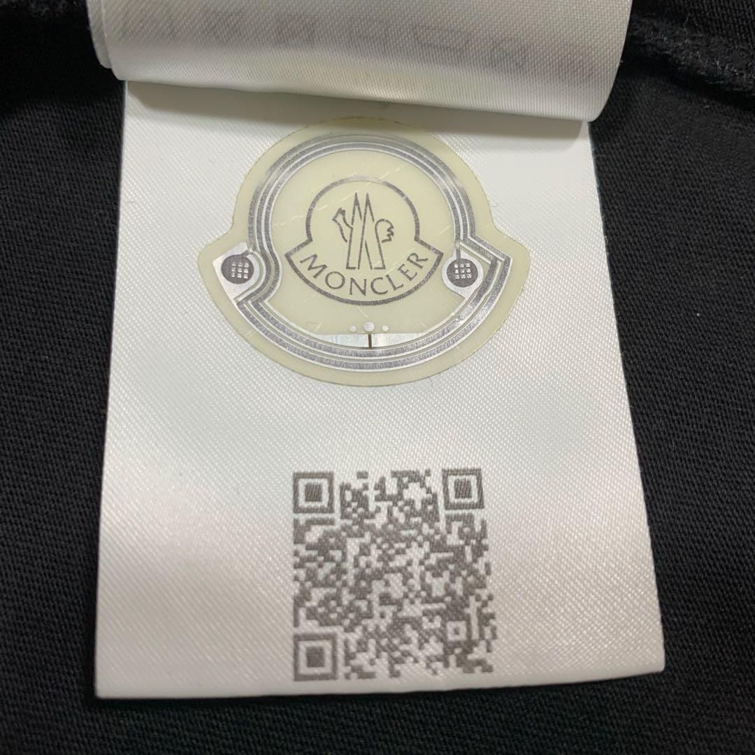 モンクレール　文字ロゴ　ブラックワッペン　Tシャツ　S 国内正規品 5S447