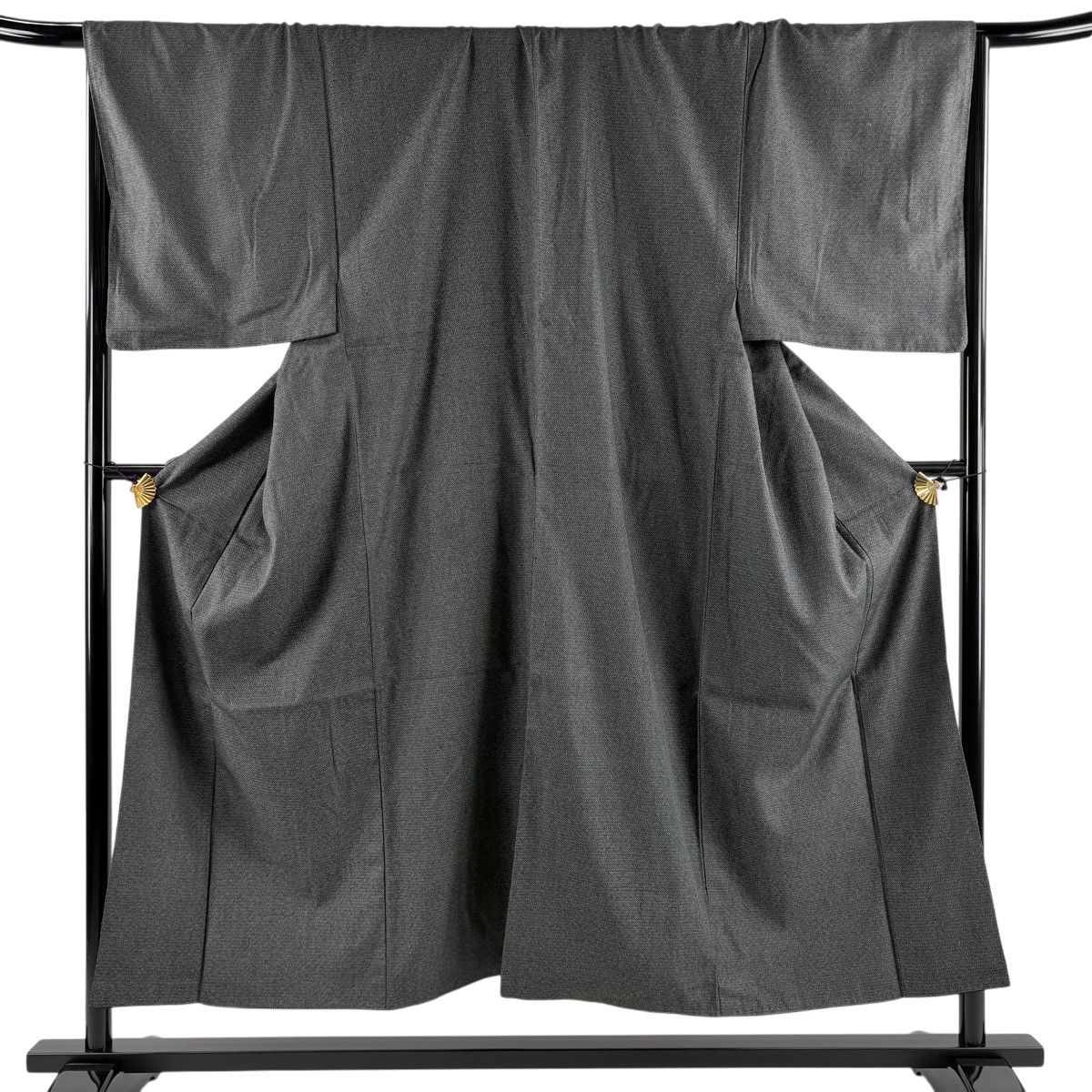 男着物 身丈151cm 裄丈69cm L 袷 アンサンブル 紬 亀甲絣 黒灰 正絹 名品 【中古】