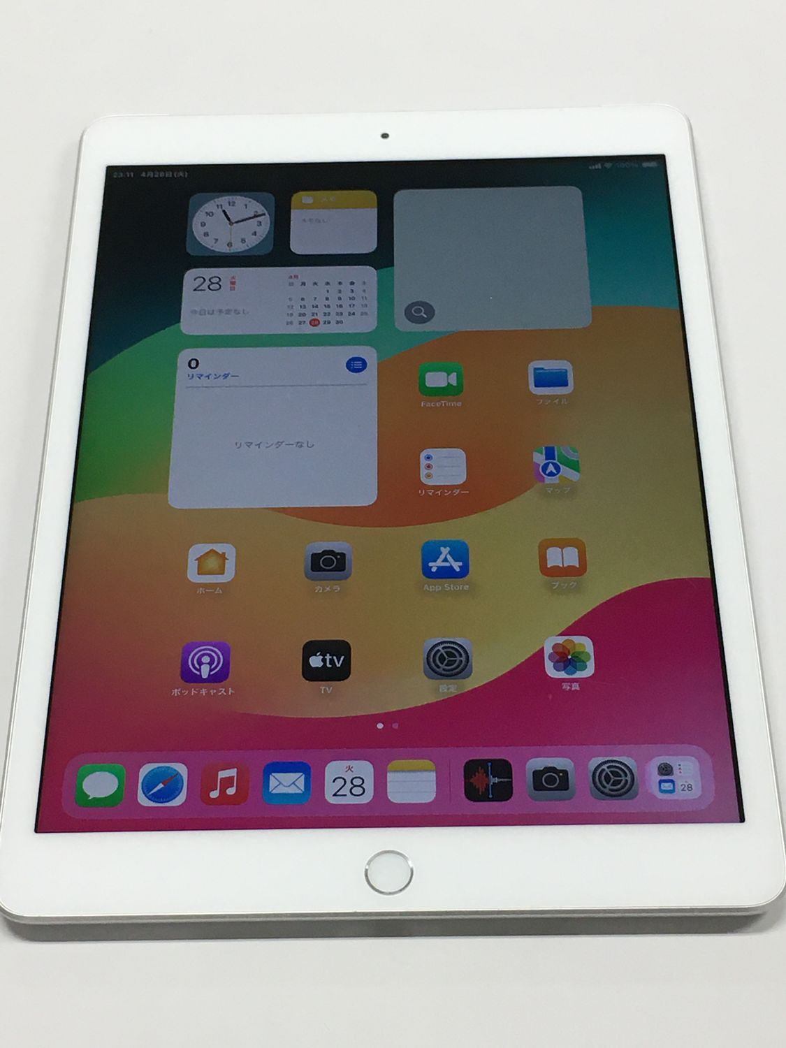 iPad 第8世代 32GB シルバー 中古 バッテリー82% - メルカリ