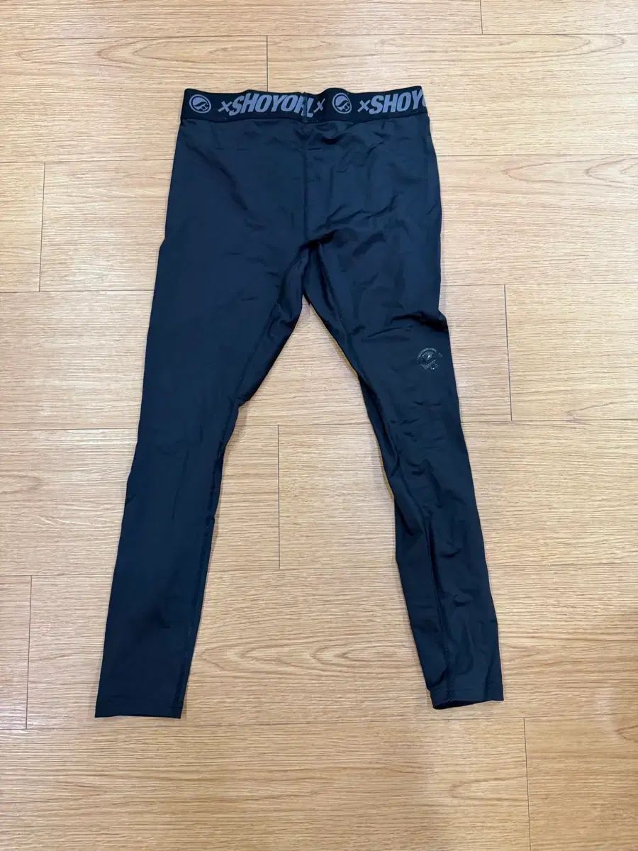 ソヨロール パンツ レギンス L