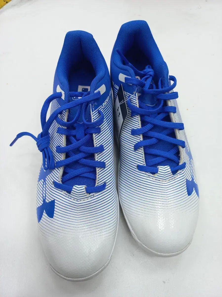 UNDER ARMOUR アンダーアーマー 野球シューズ ブルー/白 235