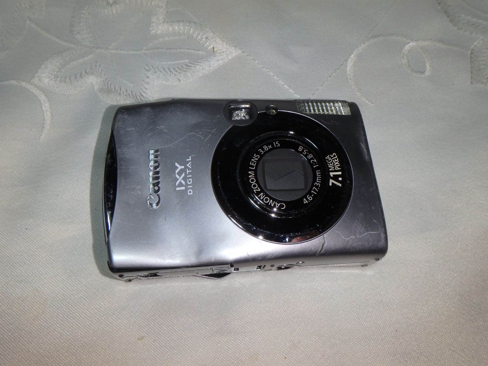 Canon IXY DIGITAL 900 IS デジタルカメラ ジャンク CANON IXY 900 IS デジタルカメラ ジャンク - メルカリ