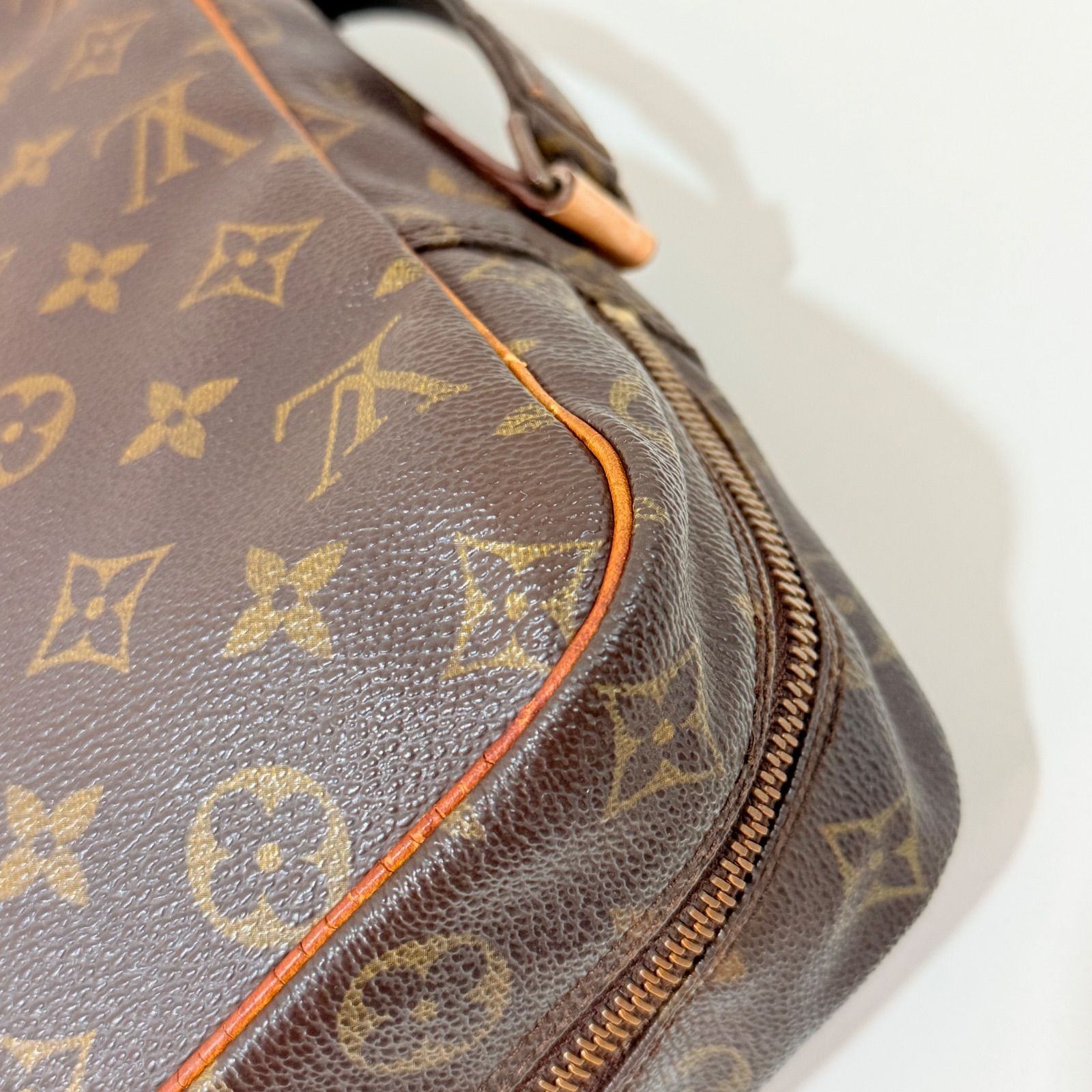 LOUIS VUITTON ルイヴィトン モノグラム ダヌーブ バック 美品 - メルカリ