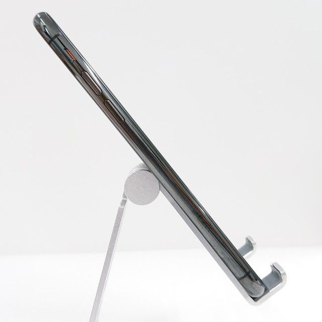 iPhoneXS 64GB ドコモ スペースグレイ 送料無料 本体 c19242 - メルカリ