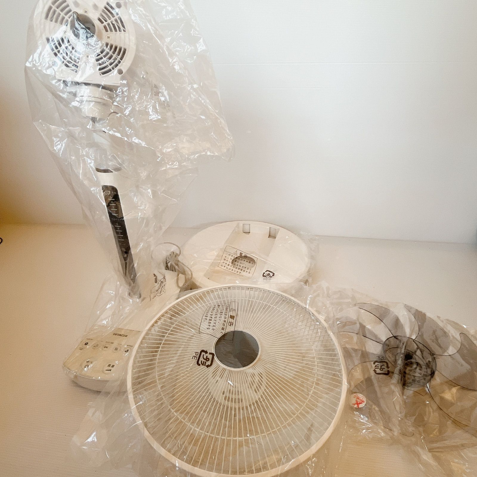 HITACHI HEF-130M スタンド扇風機 リビング扇 ３０㎝ 箱入り 楽天市場】扇風機 日立 hef－130mの通販