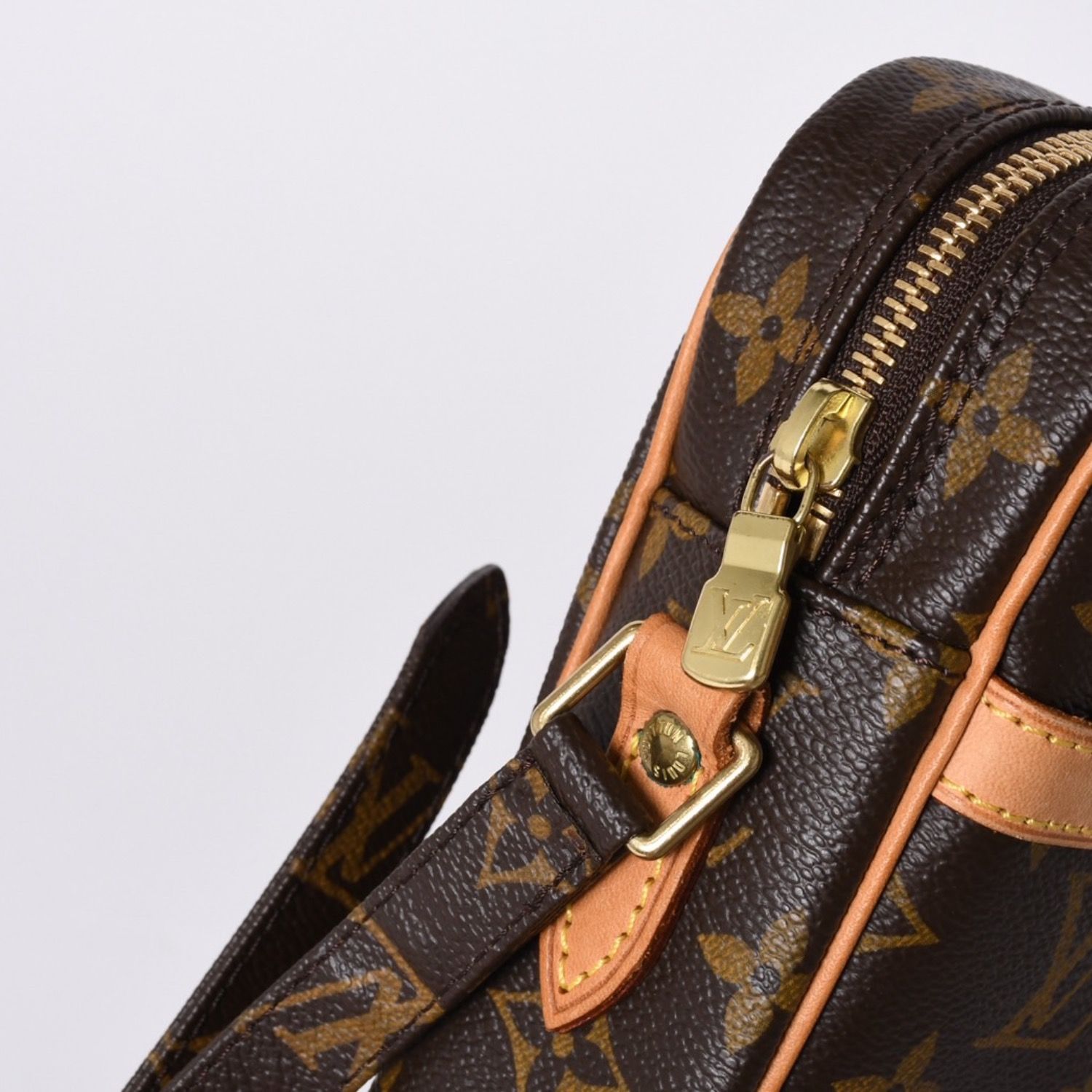 極美品 LOUIS VUITTON ルイヴィトン ショルダーバッグ ダヌーブ M45266 