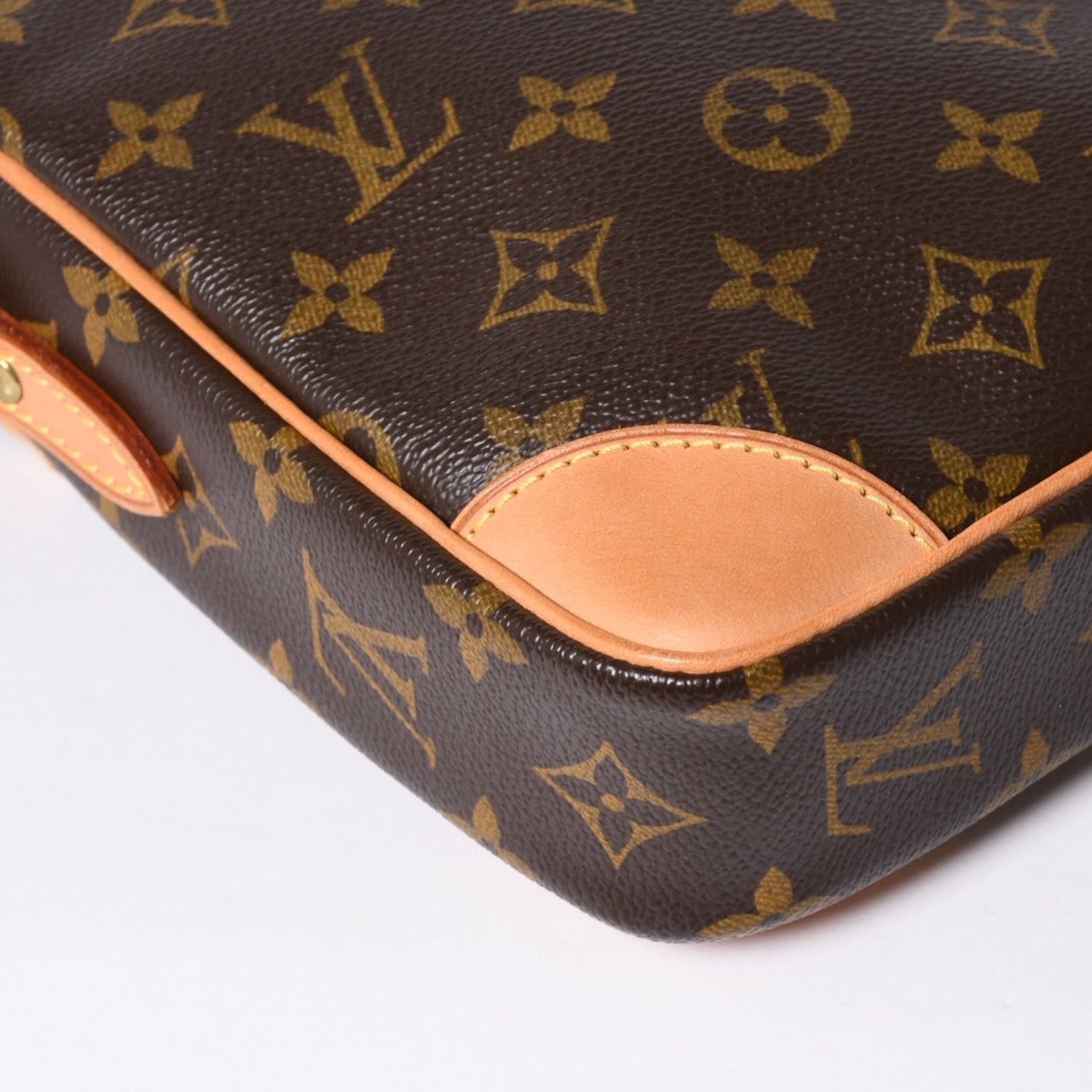 極美品 LOUIS VUITTON ルイヴィトン ショルダーバッグ ダヌーブ M45266 