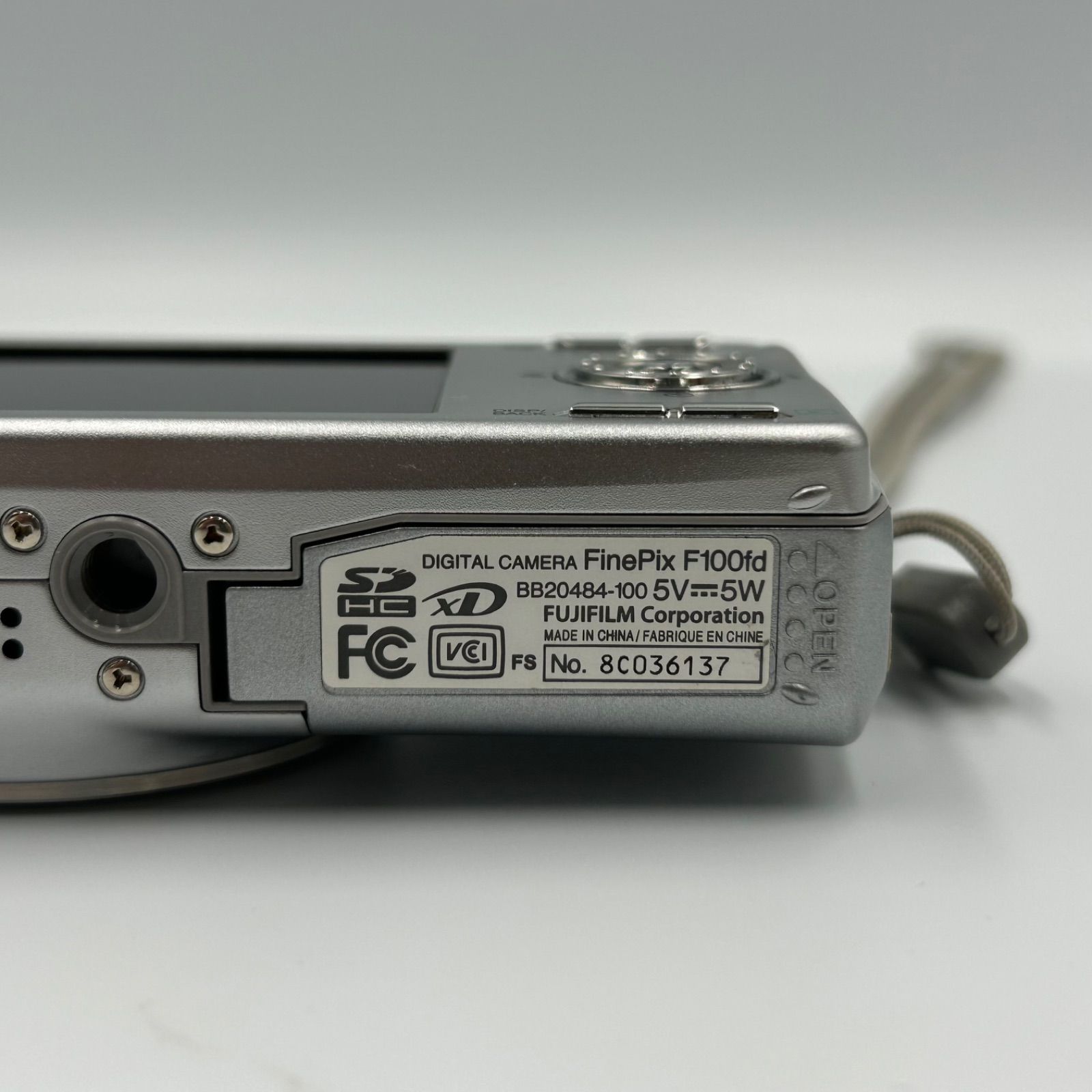 ジャンク品】FUJIFILM FinePix F100fd フジフィルム ファインピクス