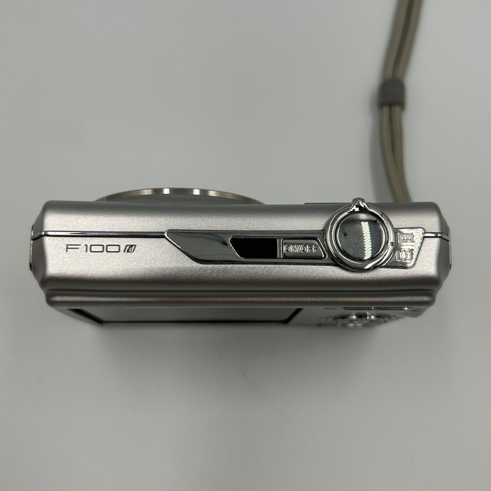 ジャンク品】FUJIFILM FinePix F100fd フジフィルム ファインピクス 