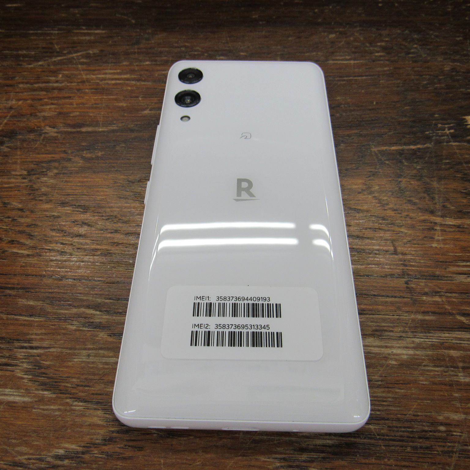 美品 Rakuten Hand 5G ホワイト 128GB - メルカリ