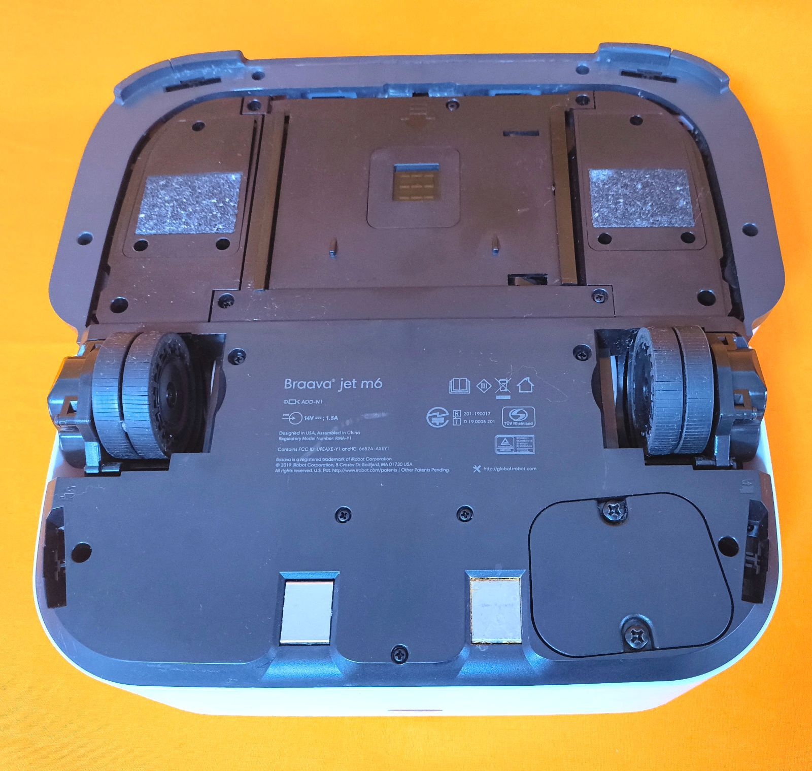 iRobot Braava jet m6 ホワイト 白 アイロボット ブラーバジェット 床 