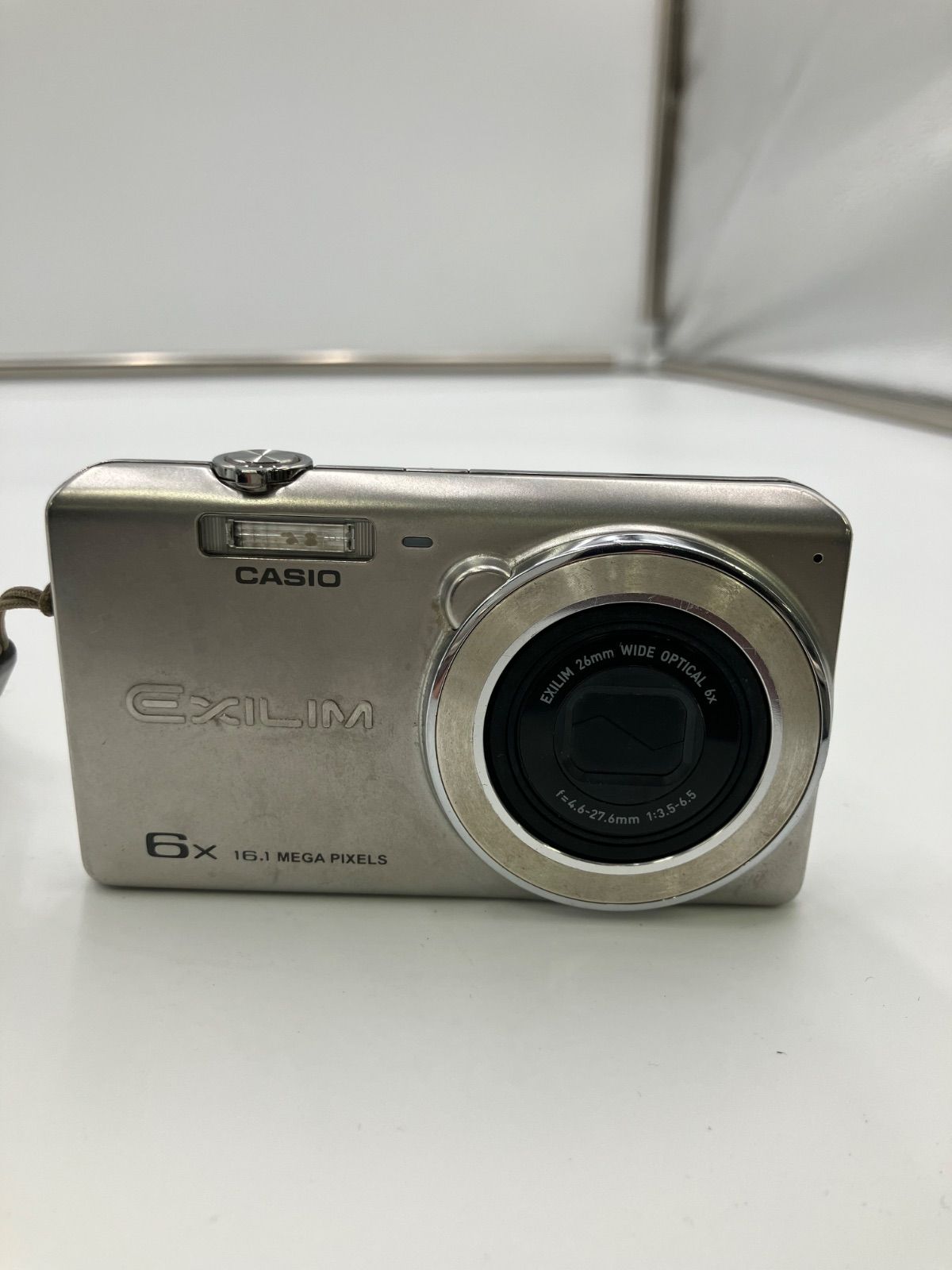 カシオデジタルカメラ EX-ZS260 | STANDARD | デジタルカメラ | CASIO