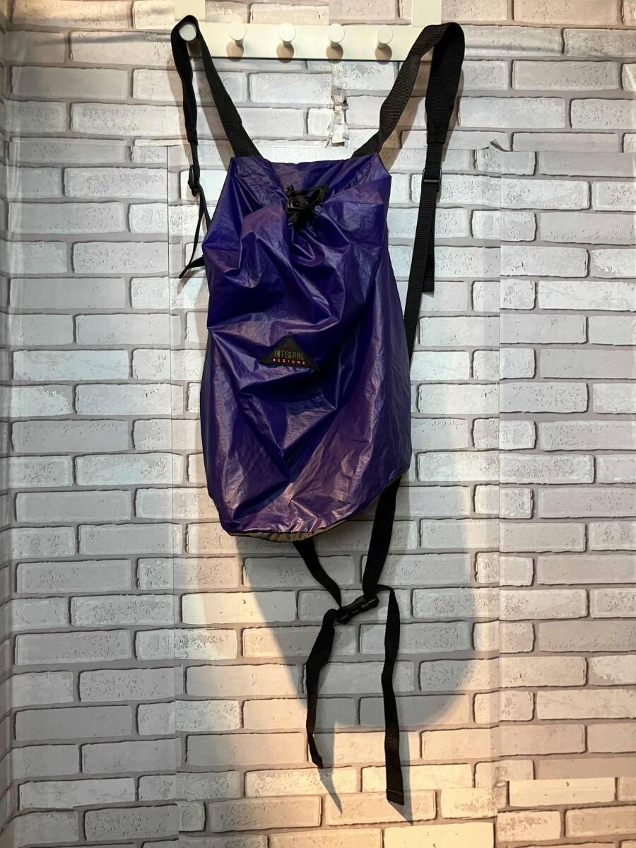 인테그럴 디자인 일체형 디자인 배낭 캐나다 일체형 디자인 백팩 나일론 퍼플