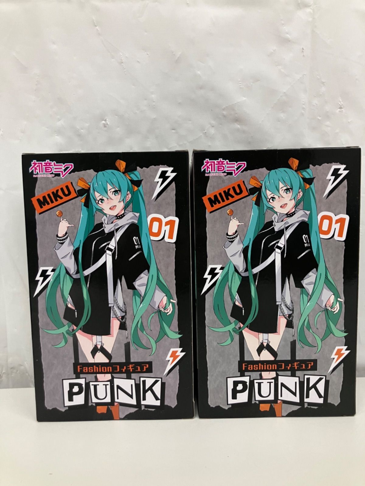 未開封 初音ミク Fashion punk フィギュア 2個セット LF4F71 f107
