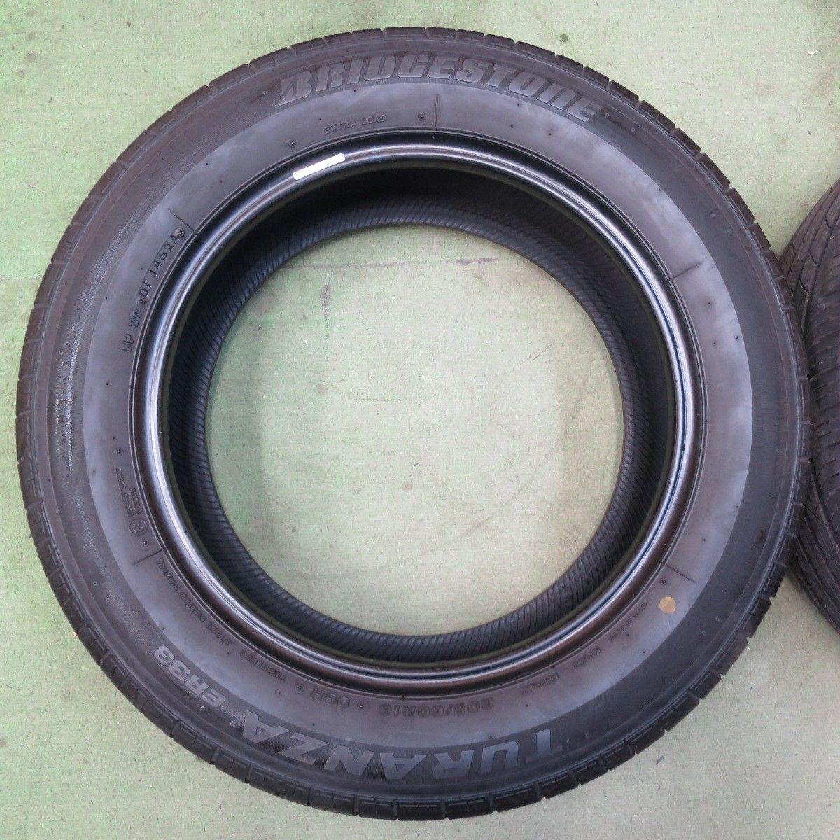 バリ溝！24年！9.5分☆205/60R16 ブリヂストン トランザ ER33 タイヤ 
