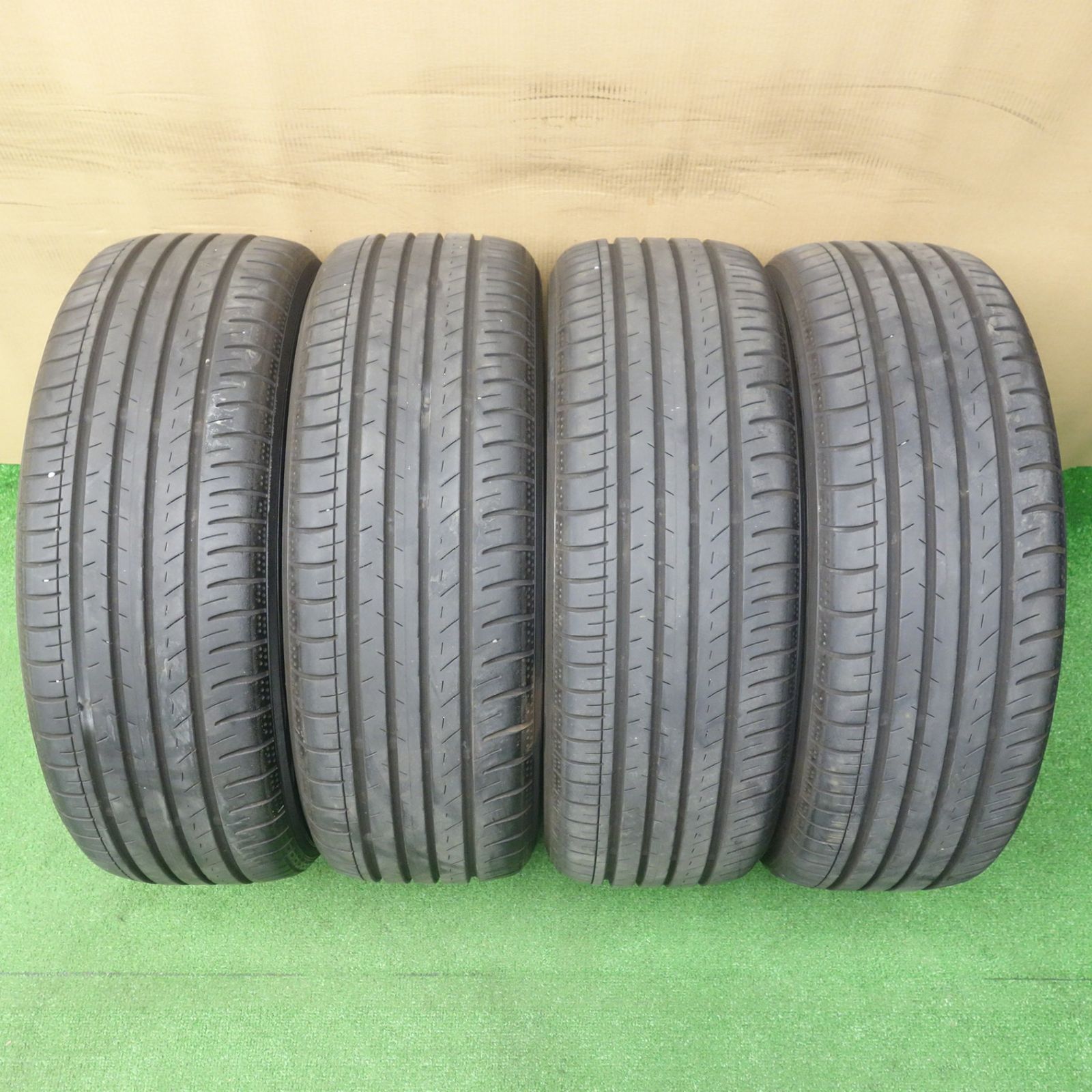 バリ溝！23年！8.5分☆185/55R16 ヨコハマ BluEarth-GT AE51 ブルー 