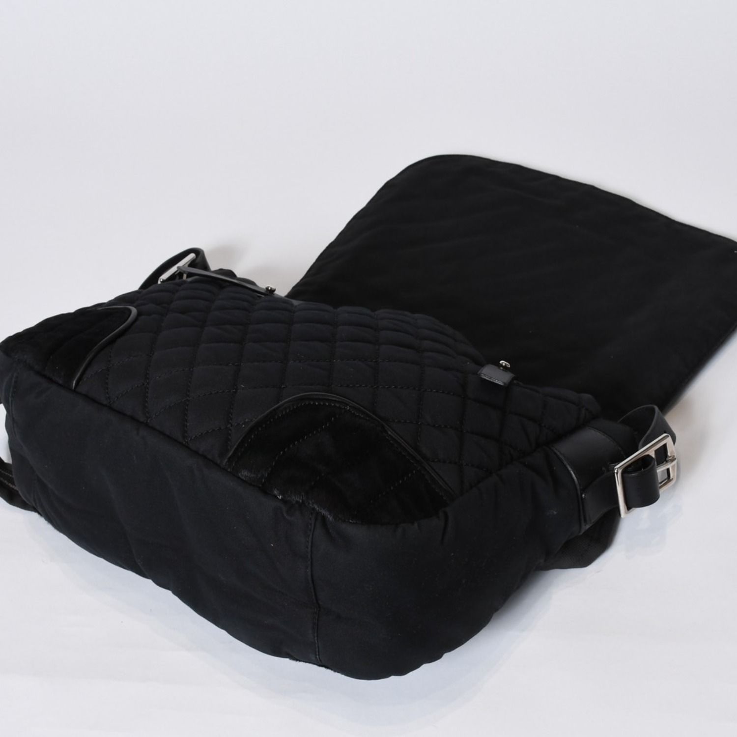 極美品 CHANEL シャネル スポーツライン ショルダーバッグ A33796 10 