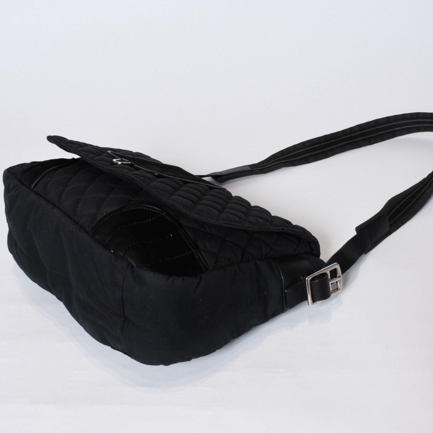 極美品 CHANEL シャネル スポーツライン ショルダーバッグ A33796 10 