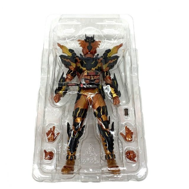 BANDAI （バンダイ）仮面ライダー クローズマグマ S.H.Figuarts 未使用