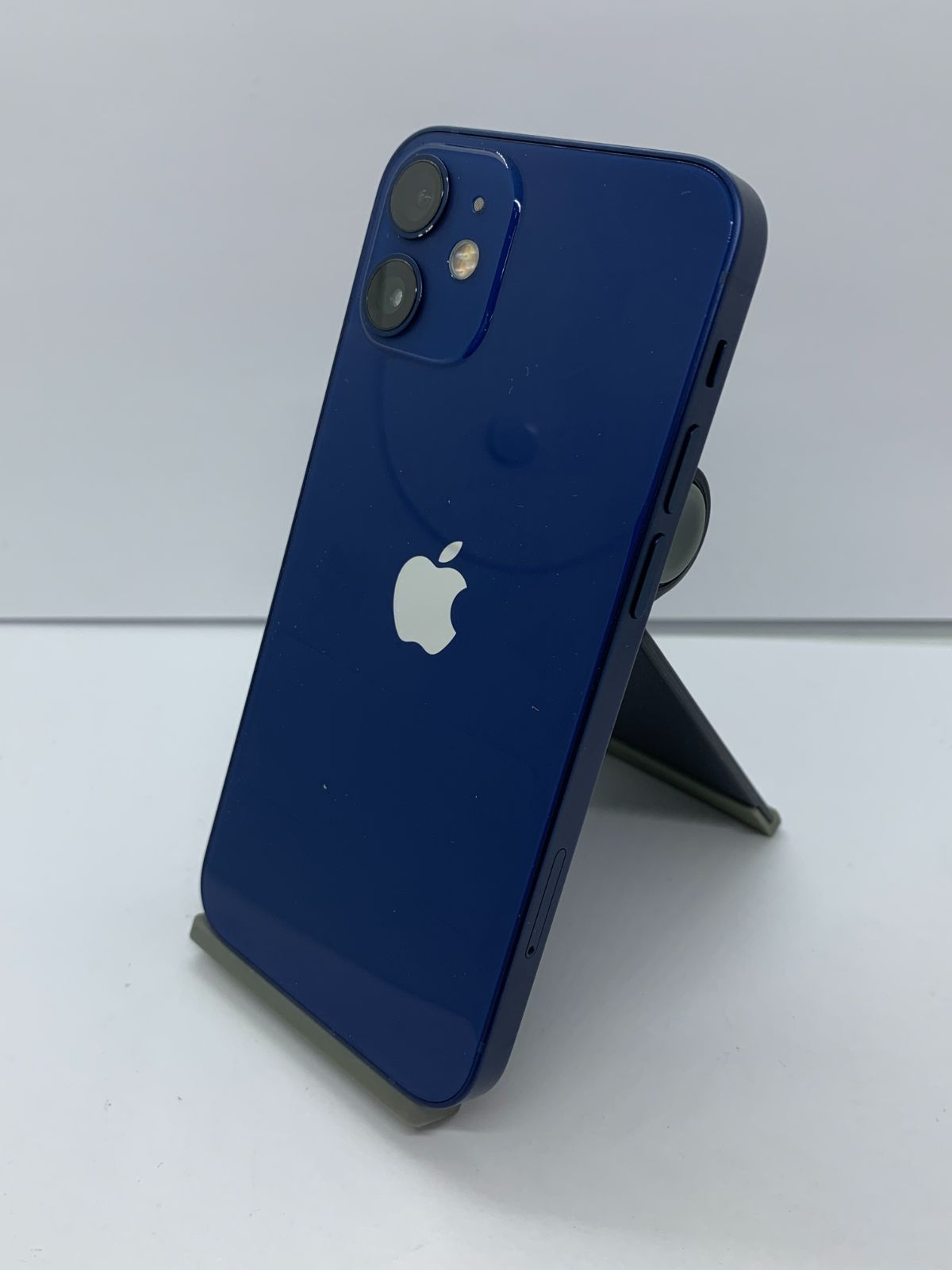 iPhone 12 mini 64GB ブルー 中古・フレームキズ有 - メルカリ