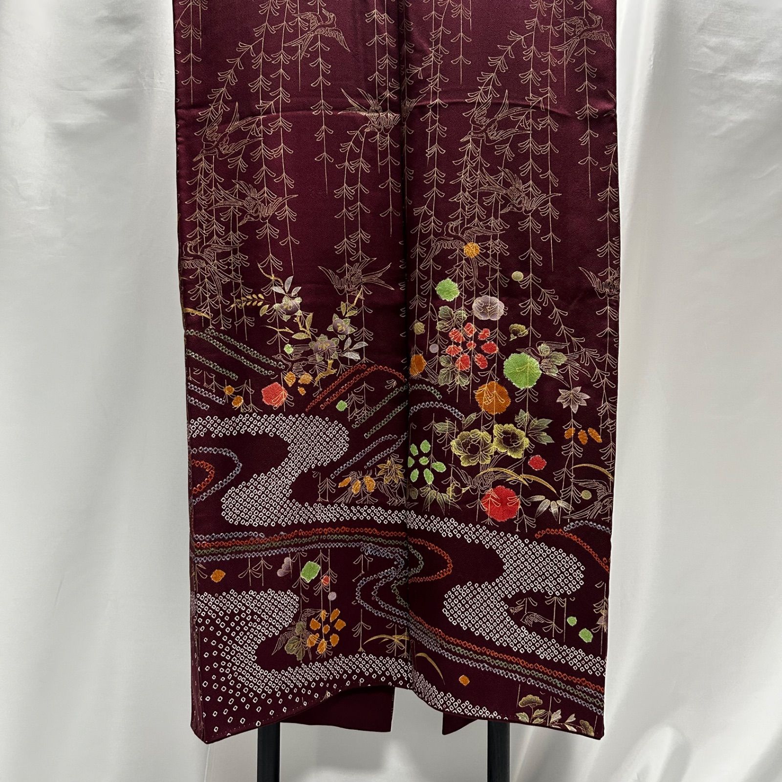 着物 訪問着 えんじ色 絞り 総柄 華やか 花 レディース 中古品 管理 
