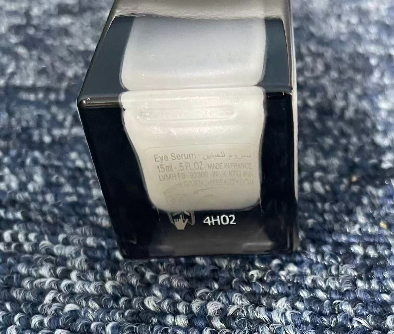 品 GIVENCHY ソワンノワール セラムユー 15ml 【公式】オンラインショップ