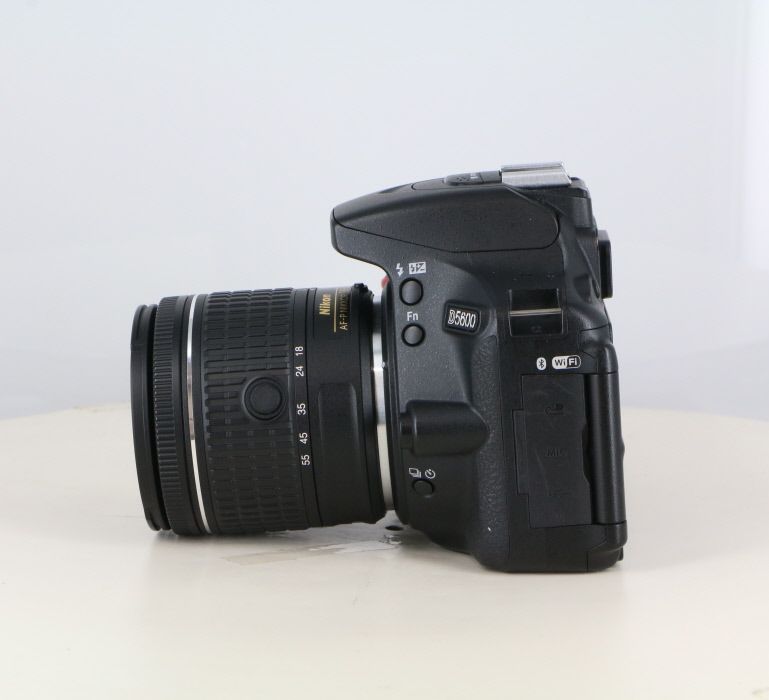 中古】(ニコン) Nikon D5600 18-55VR レンズキツト - メルカリ