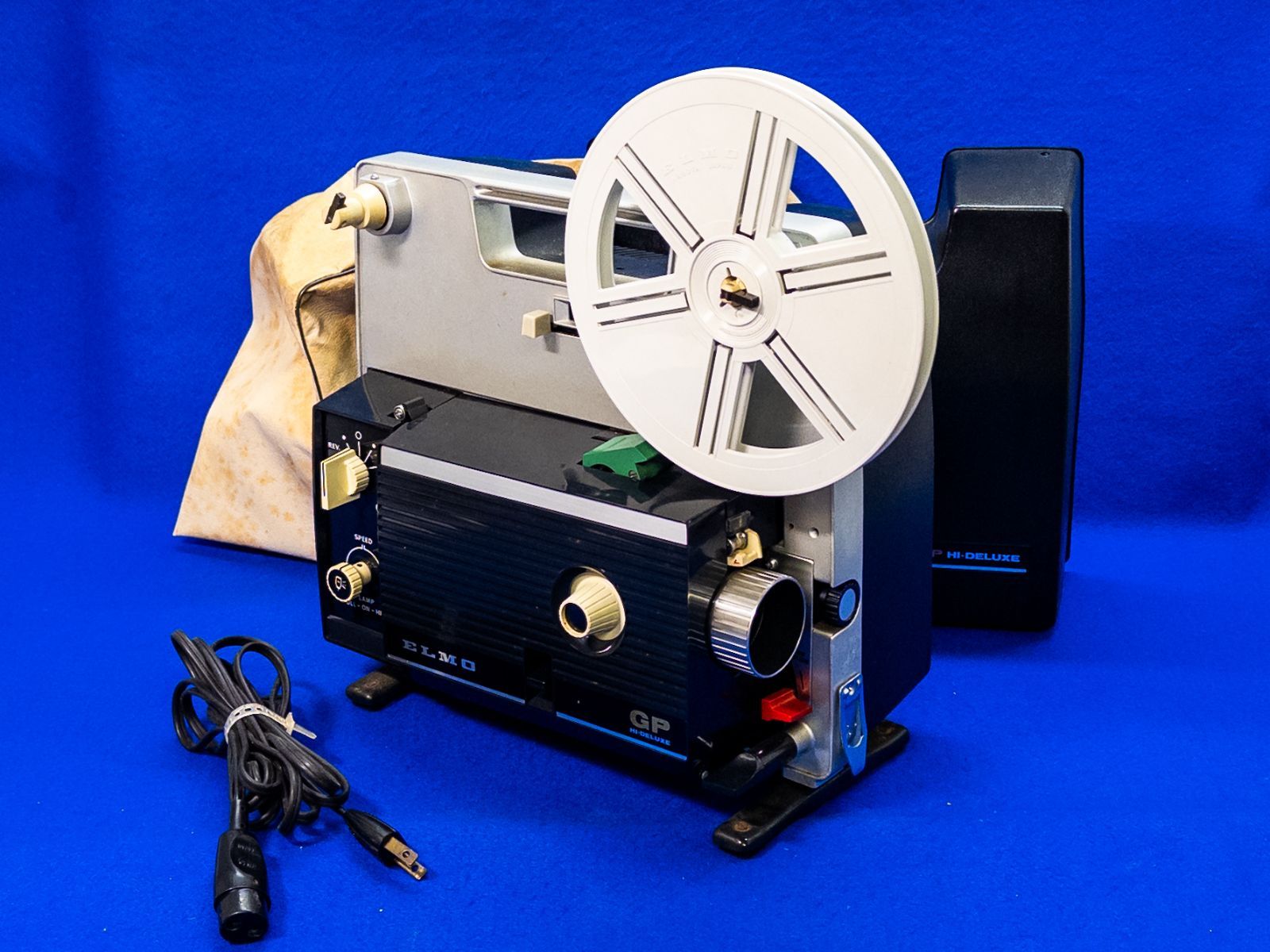 エルモ 8ミリ映写機 GP HI-DELUXE 8mm映画 昭和レトロ 当時物 ジャンク