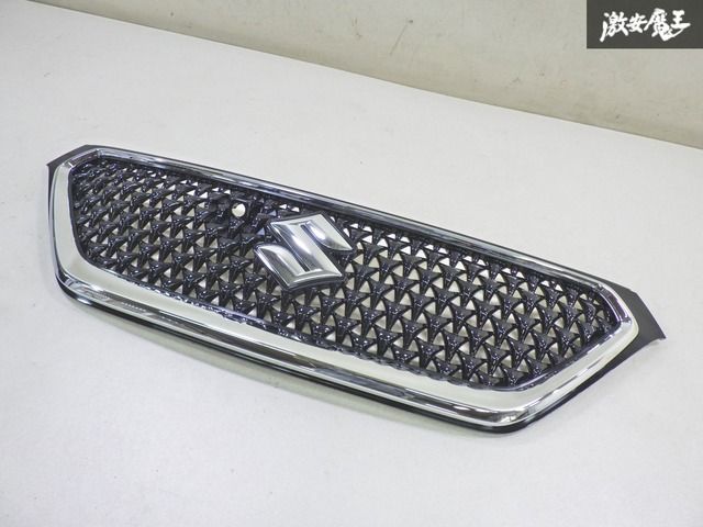 ソリオ純正ラジエーターグリル　 MA37S 新品、未使用　最終値下げします！ 未使用】スズキ純正 MA37S ソリオ バンディット フロントグリル