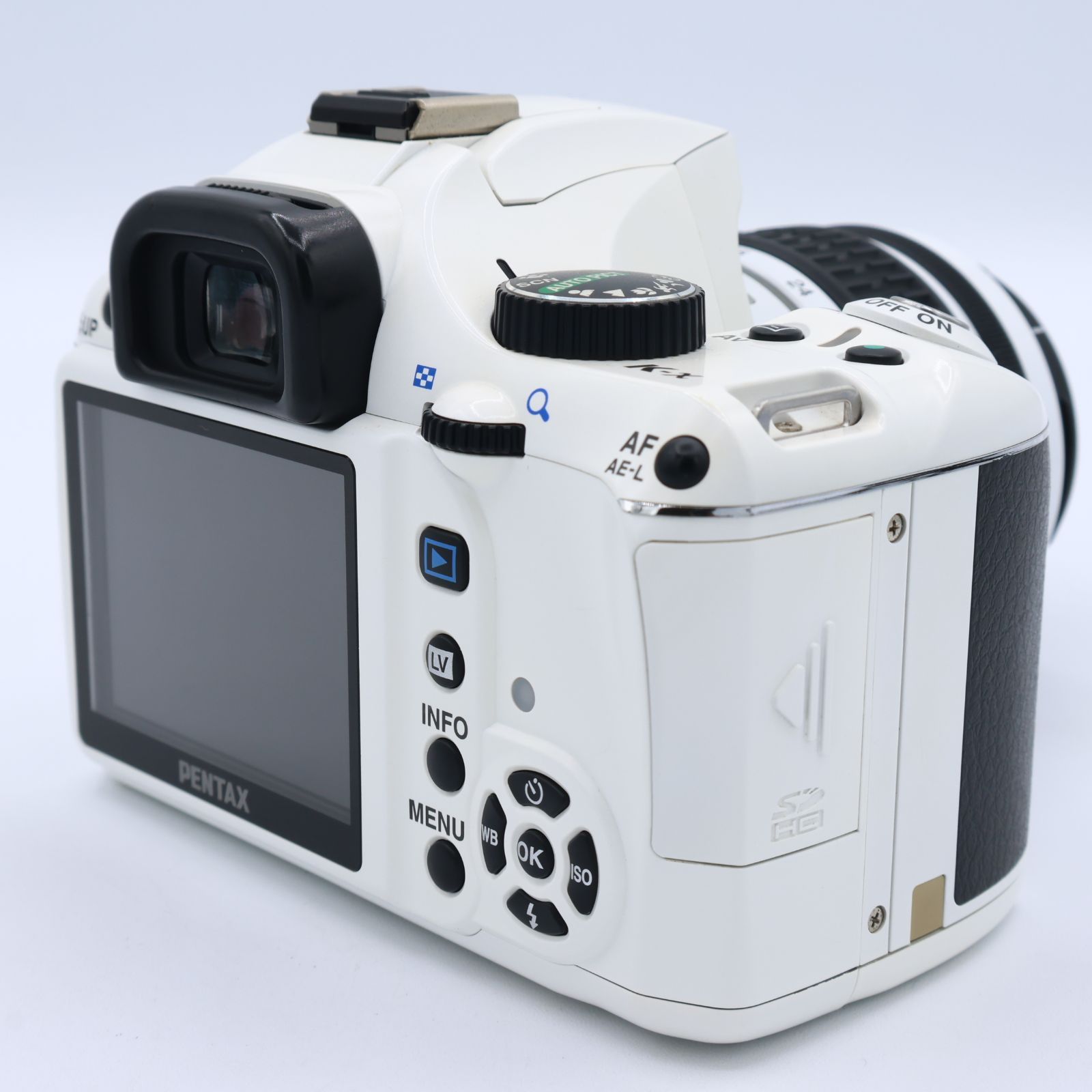 デジタルカメラ　ペンタックス　ホワイト シャッター回数：2214回】PENTAX ペンタックス デジタル一眼レフカメラ
