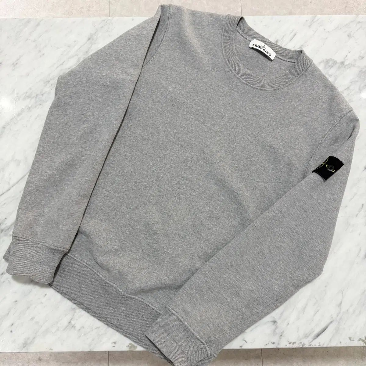正規品 STONE ISLAND ストーンアイランド スウェット M-新作の 限定商品