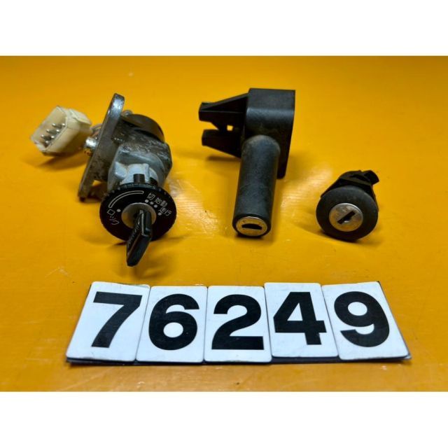 76249 中古 YAMAHA ヤマハ サリアン 14T キーセット 鍵